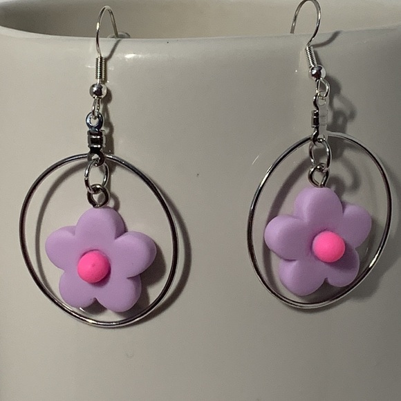 2/$15 Sterling hook Lavender flower earrings - Picture 3 of 6